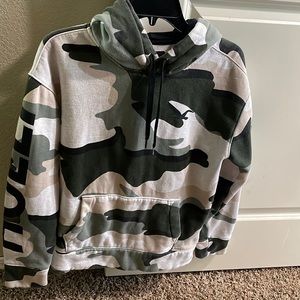 Hollister Hoodie camo Size S